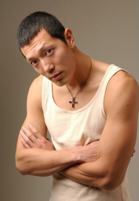 지건우