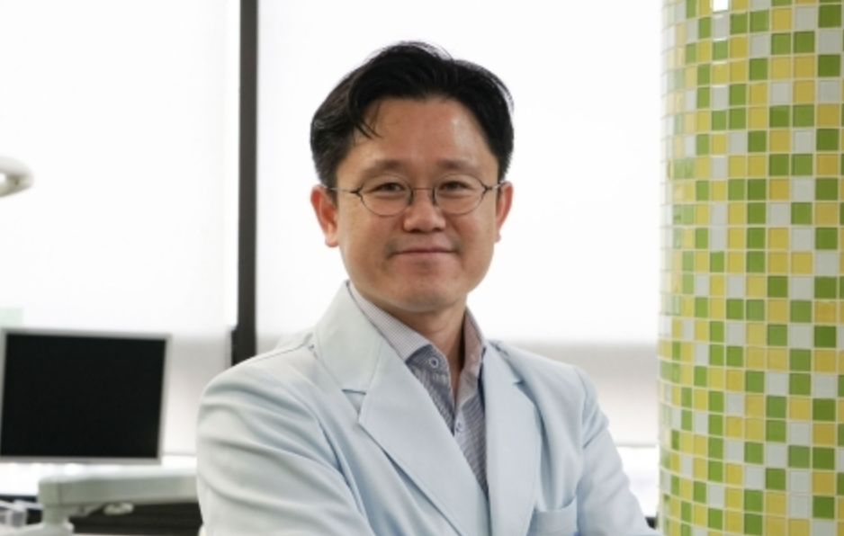 양심치과 강창용