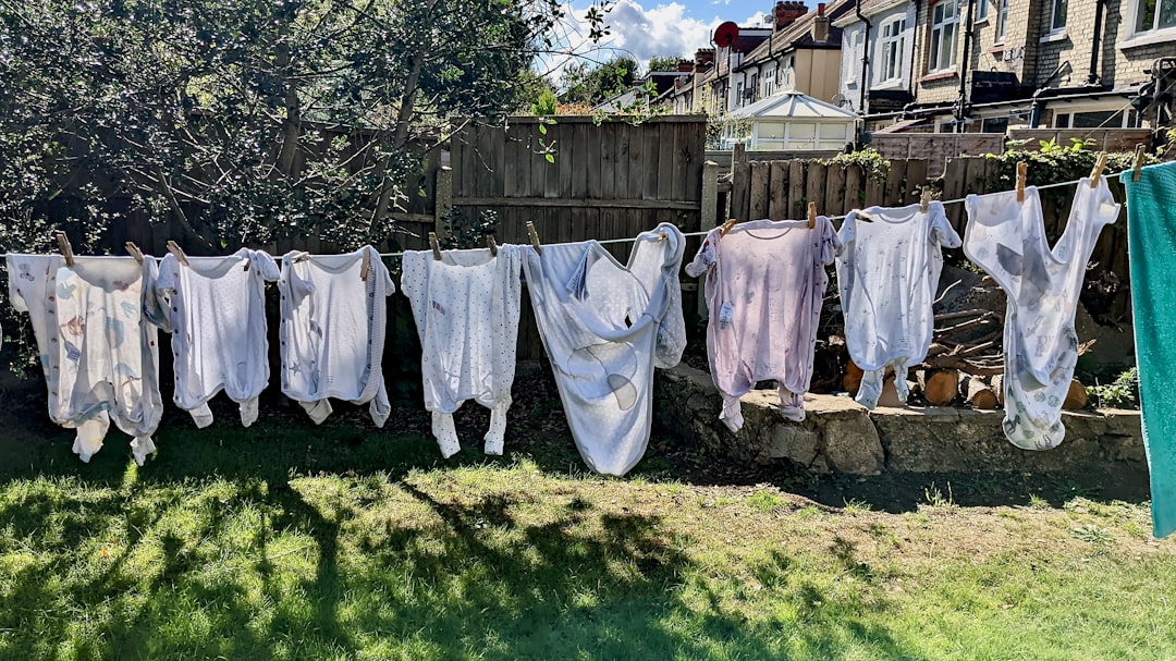 Laundry bin