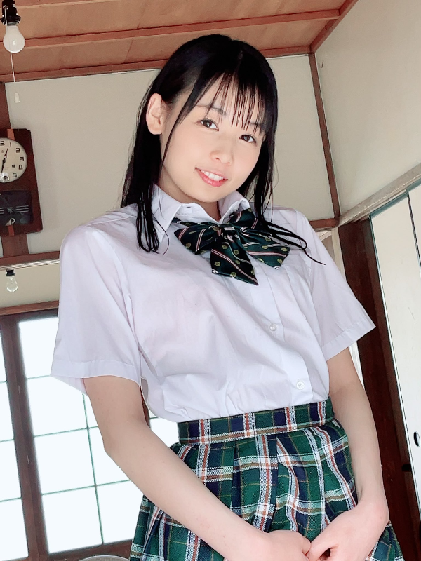 교복입은 토키타 아미(Ami Tokita)