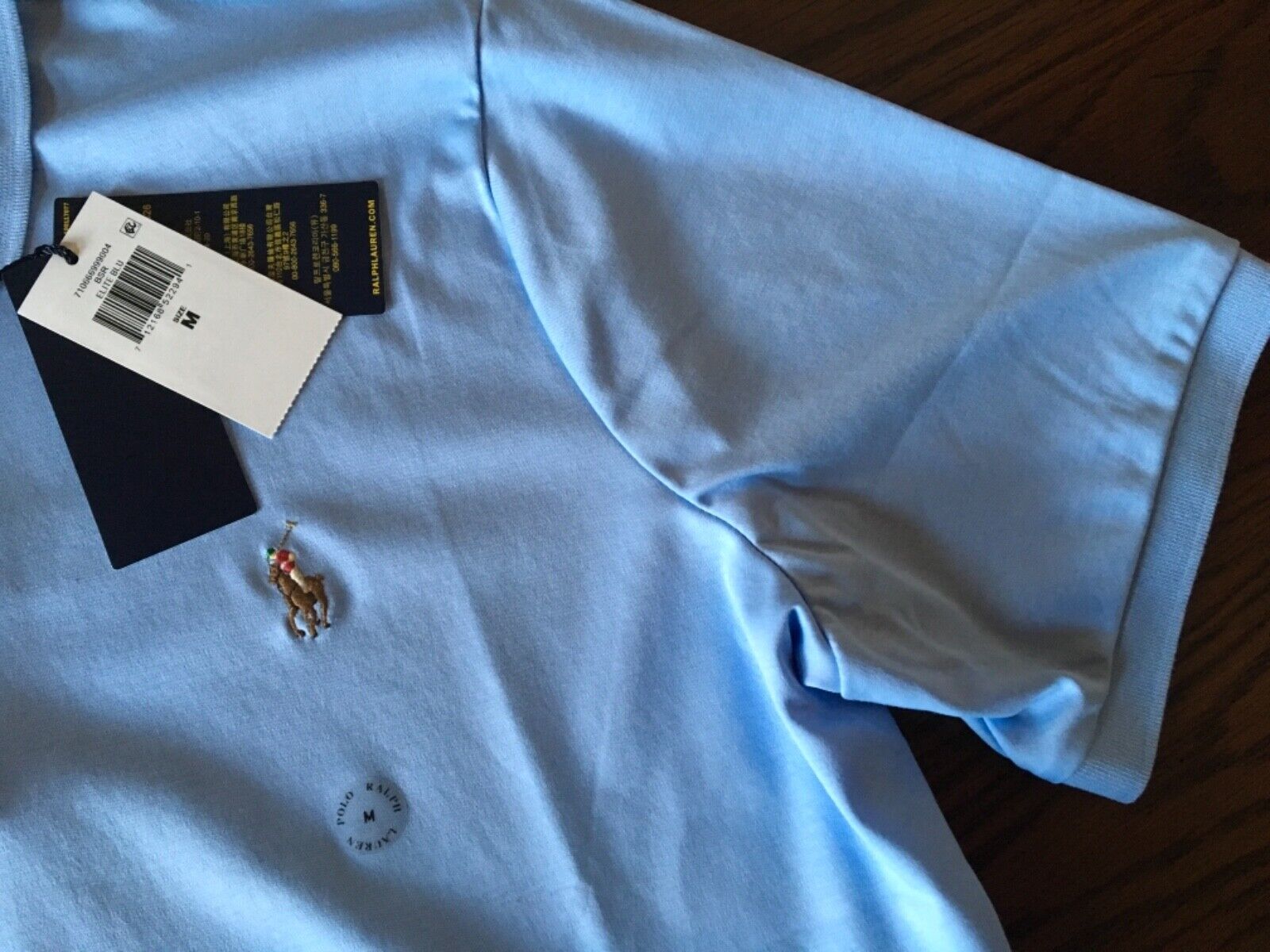 폴로반팔카라티