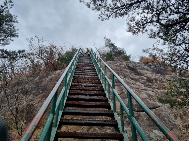 철계단