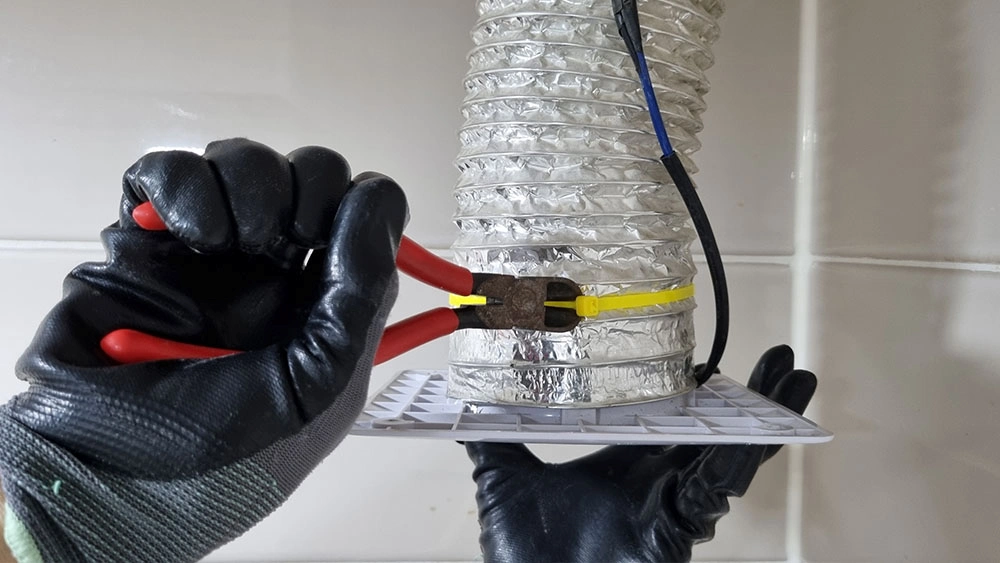 환풍기 배관 분리 모습