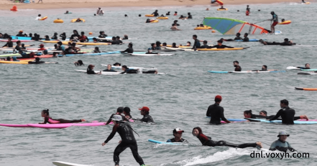 부산의 해운대 해수욕장의 다양한 레저 활동
