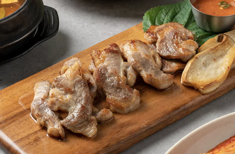 플레이팅 된 고기