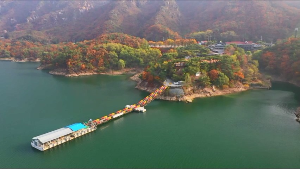 충주호 유람선