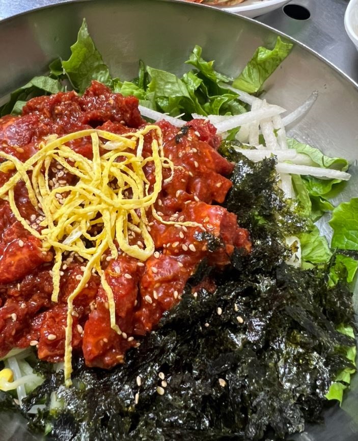 육회 비빔밥 사진