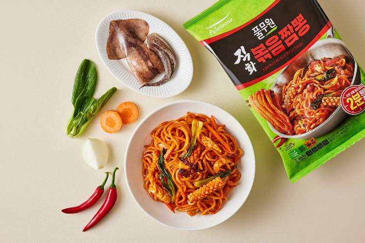 직화 볶음 짬뽕 재료 및 연출 이미지