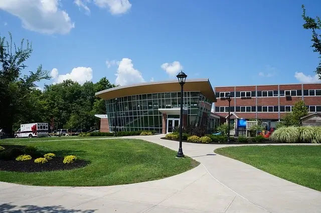 대학교 캠퍼스