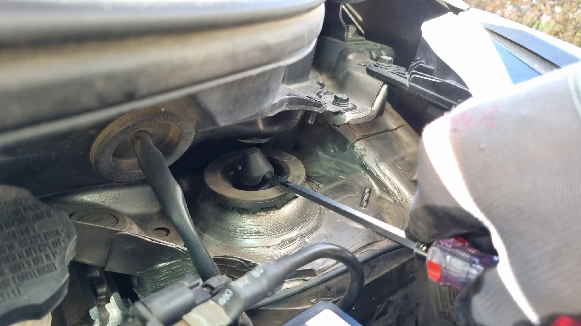 고무패킹 빼는 모습