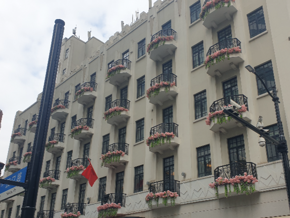 발코니 28개가 보이는 더 양쯔 부티크 상하이 호텔 외부