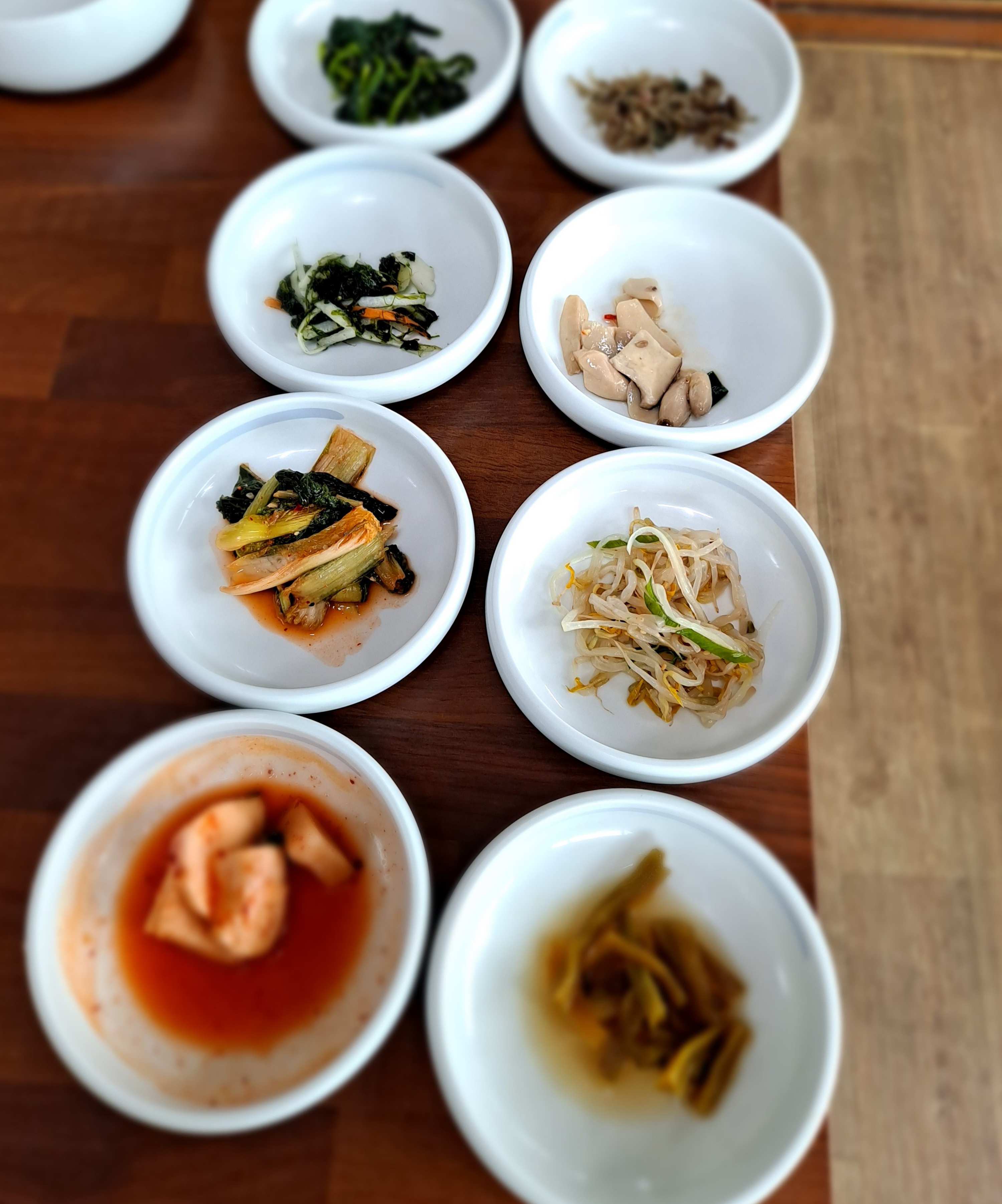 청설 밑반찬들
