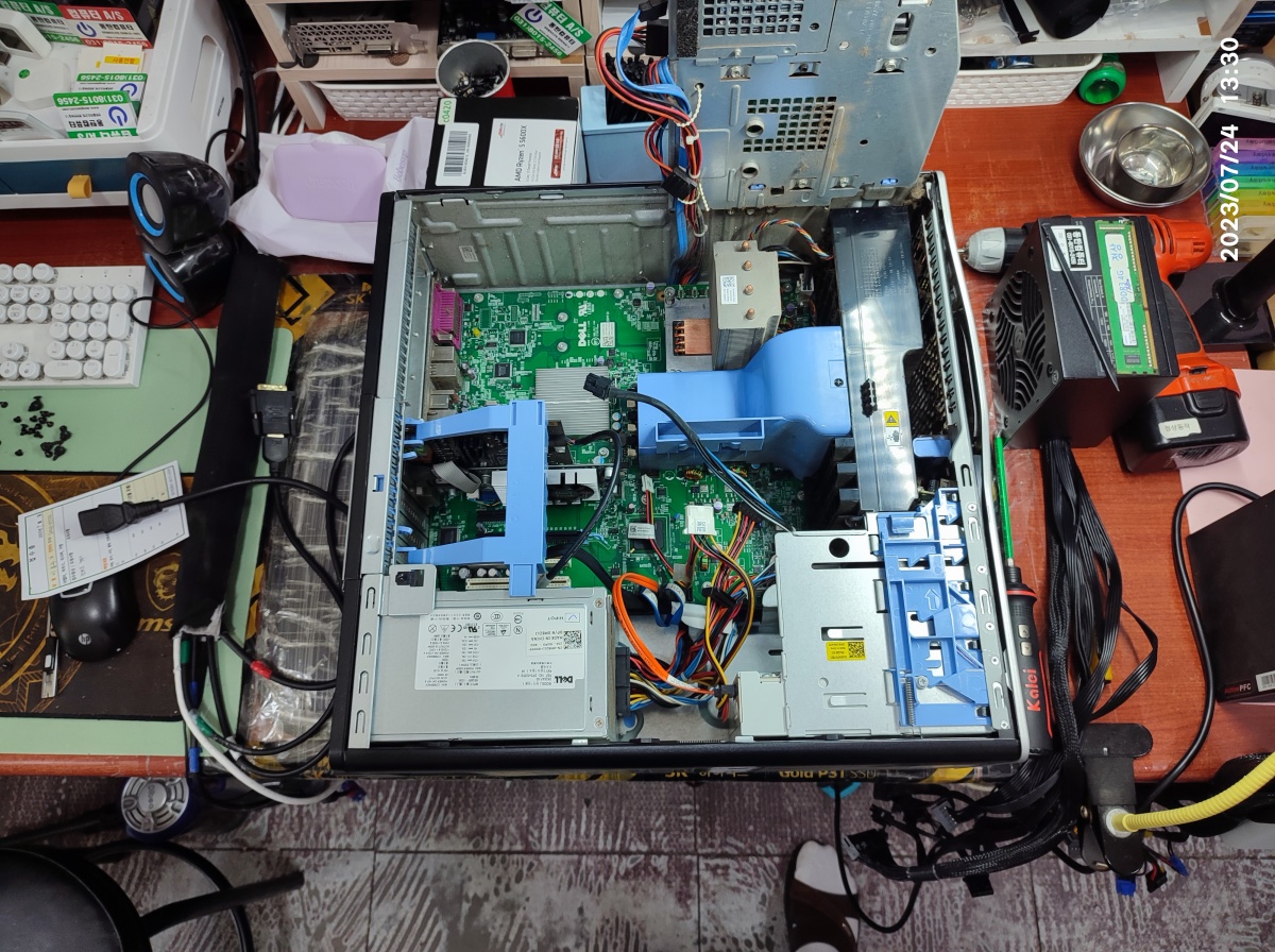 전원이 잠깐 들어왔다가 꺼지는 증상