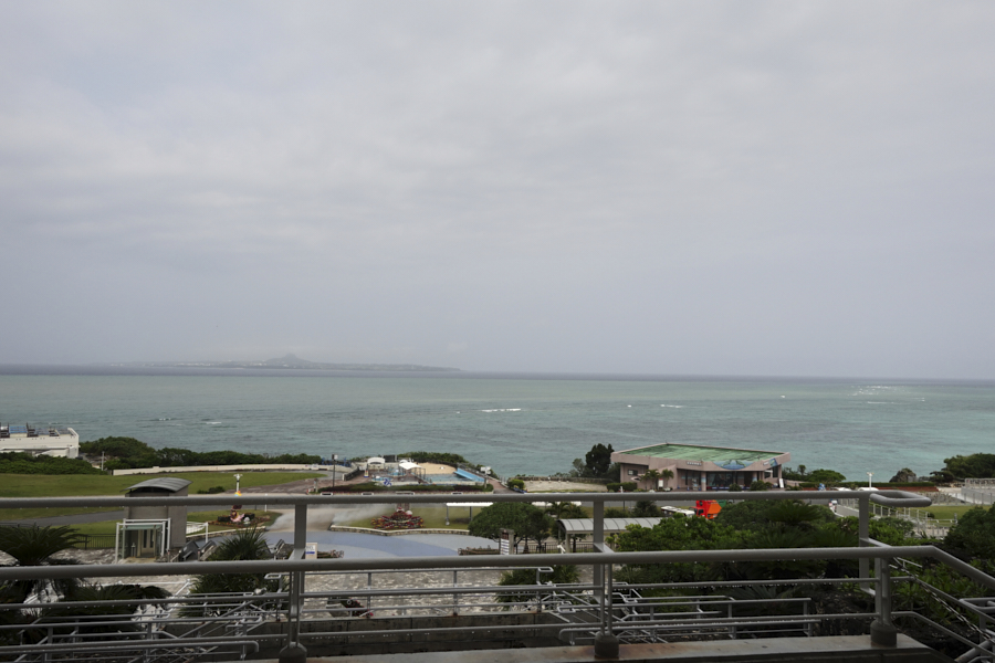 오키나와 츄라우미 수족관 해변