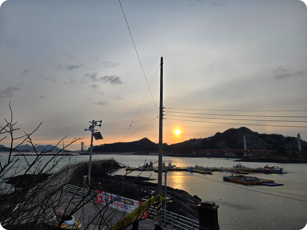 장자도 대장봉 일출 장면