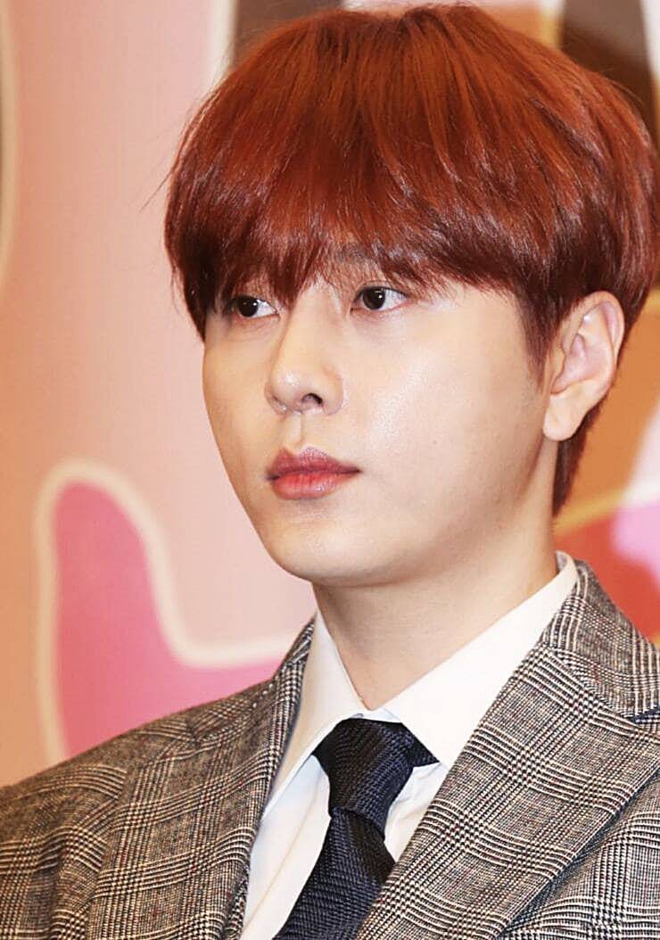 가수-용준형