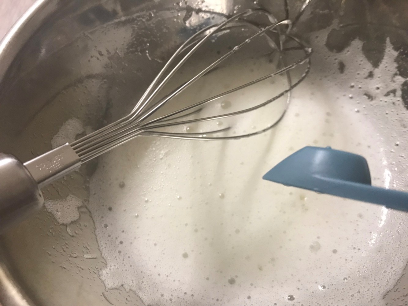 손으로 머랭치기 (머랭 잘치는 법,머랭치기 팁)