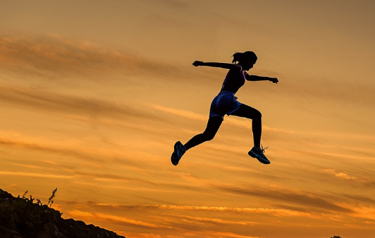 아침 공복 운동의 효과와 주의해야 할 점