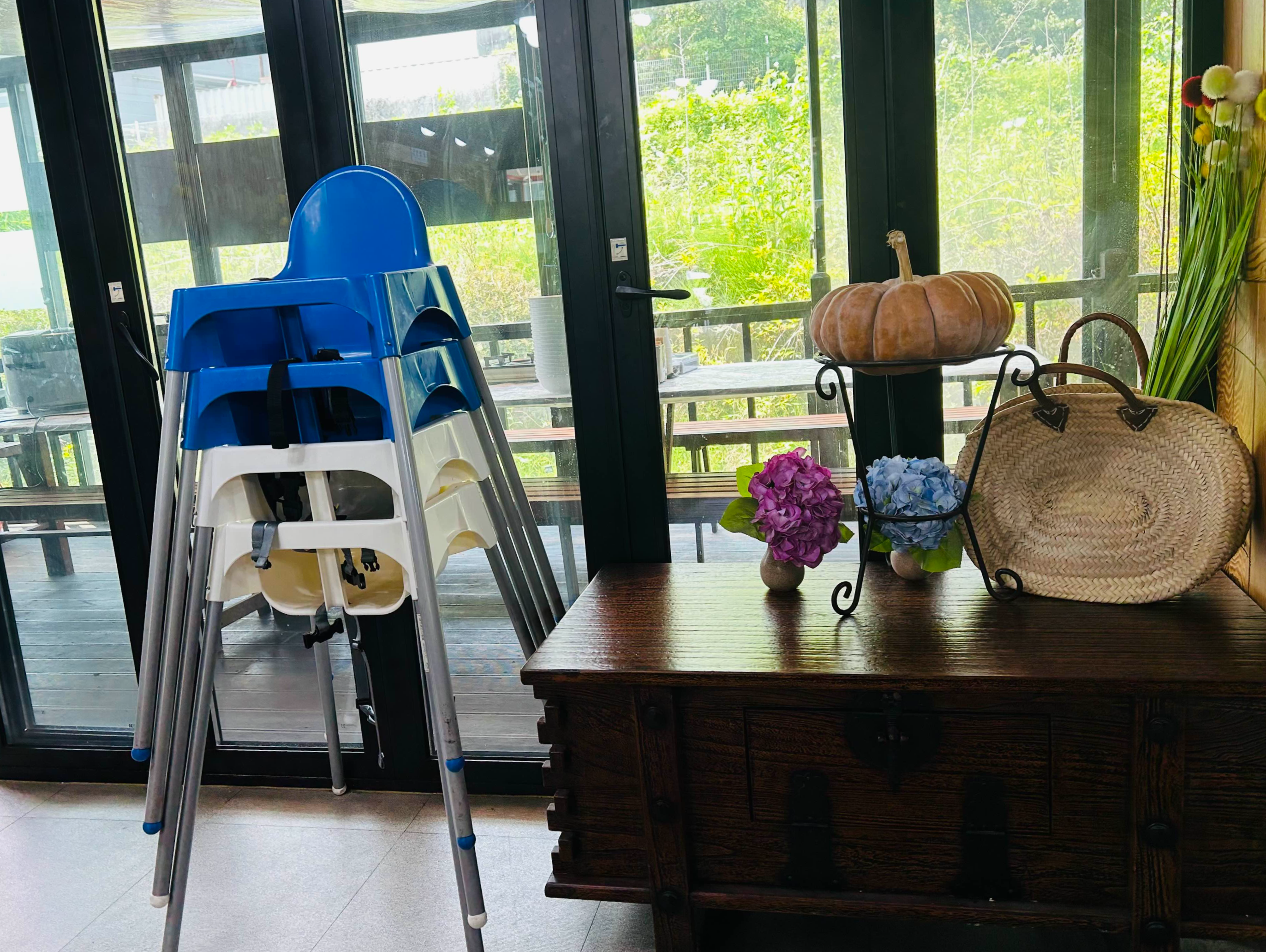 '보리밥짓는사랑방한정식'