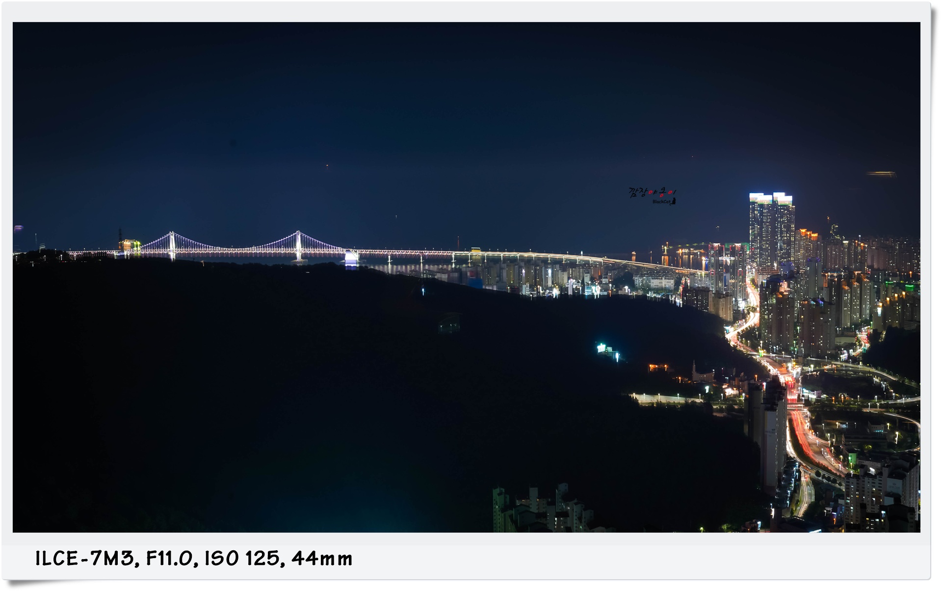 황령산 전망대에서 바라본 광안대교와 광안리 야경