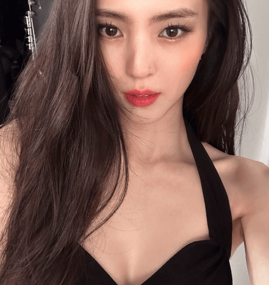 한소희 경성크리처 프로필 남자친구 윤세옥