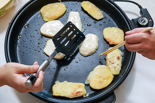 기차타고 고향으로가는 사람들-전부치기