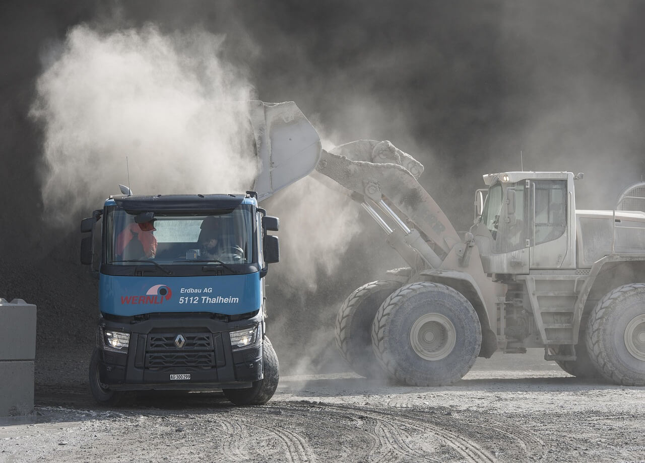 로더운전 기능사 자격증 취득 완벽 가이드 🚜｜시험과정&middot;진로&middot;취업 전망
