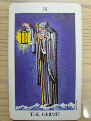 타로 9번 은둔자 카드 그림설명 키워드 및 해석