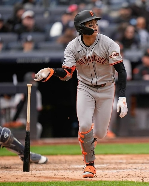 에인젤스-대-자이언츠(사진-:-센프란시스코 자이언츠)