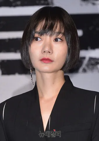 배두나 나이 키 프로필과 고향 학력 류승범 신하균 연애 남편 관계_20