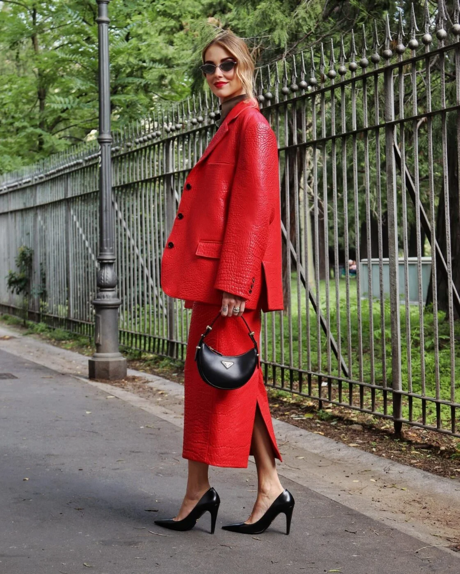 겨울 패션 가죽 레더 패션 <출처VOGUE>