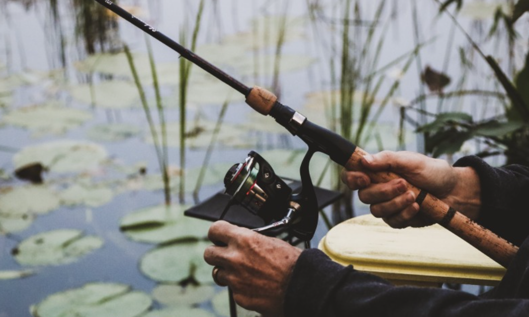 바다 낚시의 기본 기술과 요령