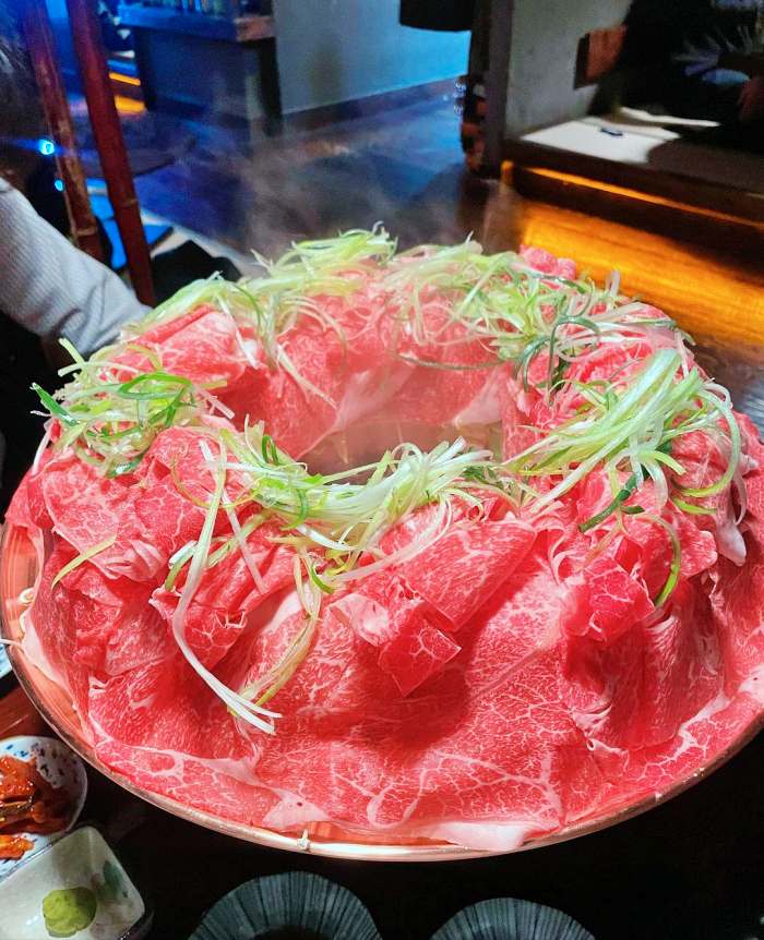 생생정보 신촌 연희동 냄비 위 화려하게 피어난 꽃샤부샤부 맛집