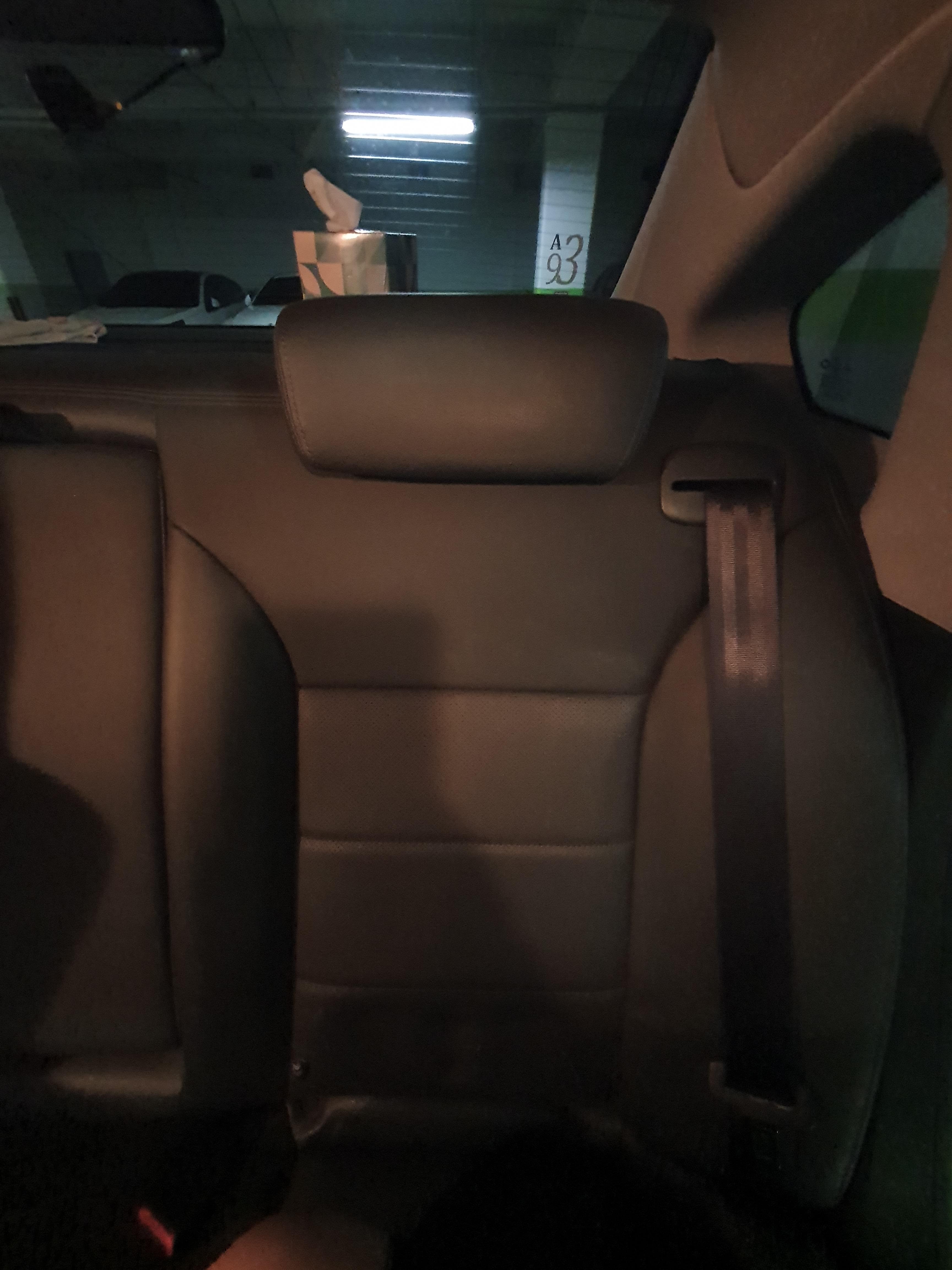 2열 좌석 헤드레스트 sm7