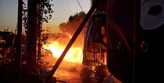 인명 피해 없이 공장 3개 동 피해