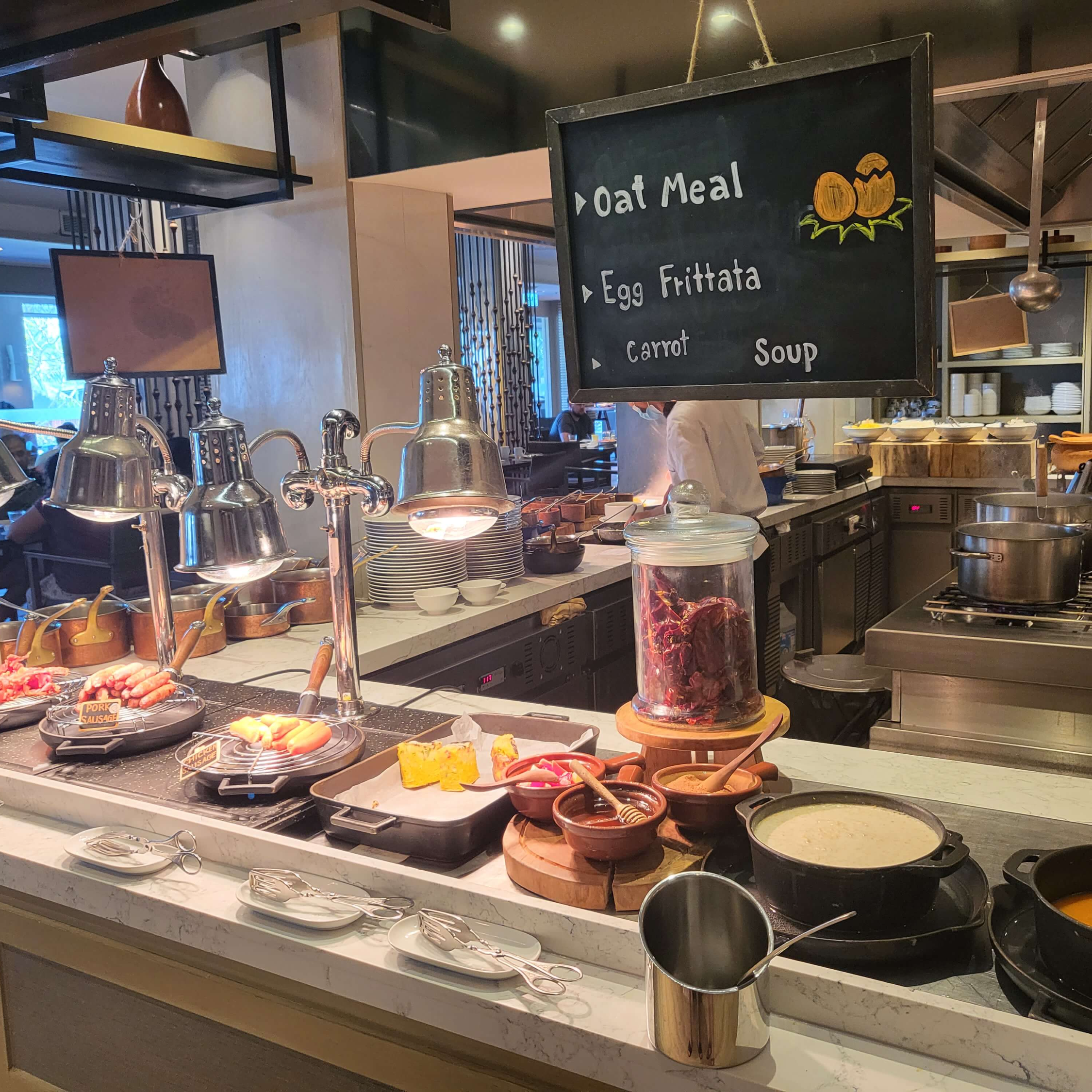 푸켓 메리어트 나이양 조식