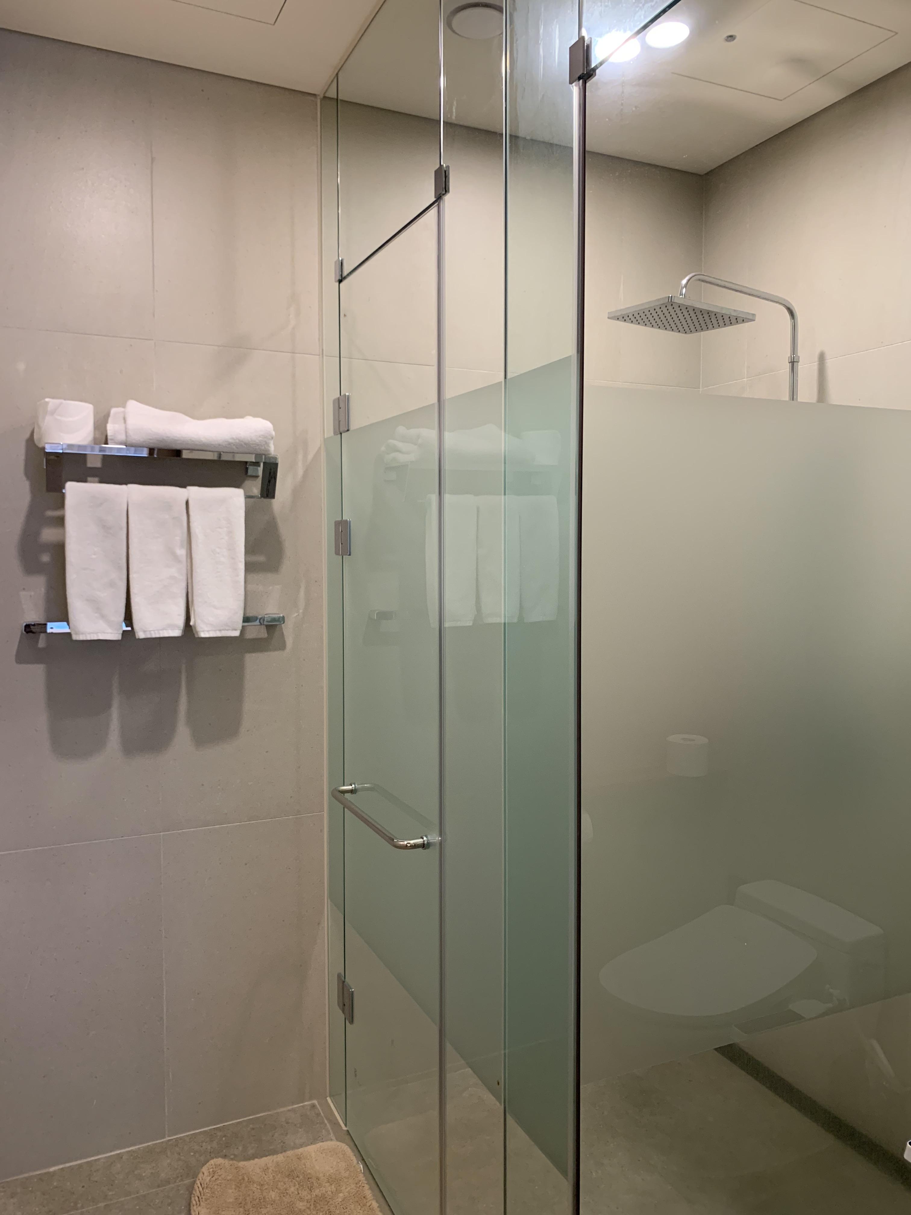 소노펠리체-델피노-실버스위트-침실1