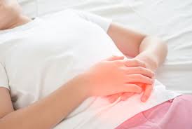 왼쪽 갈비뼈 아래 통증