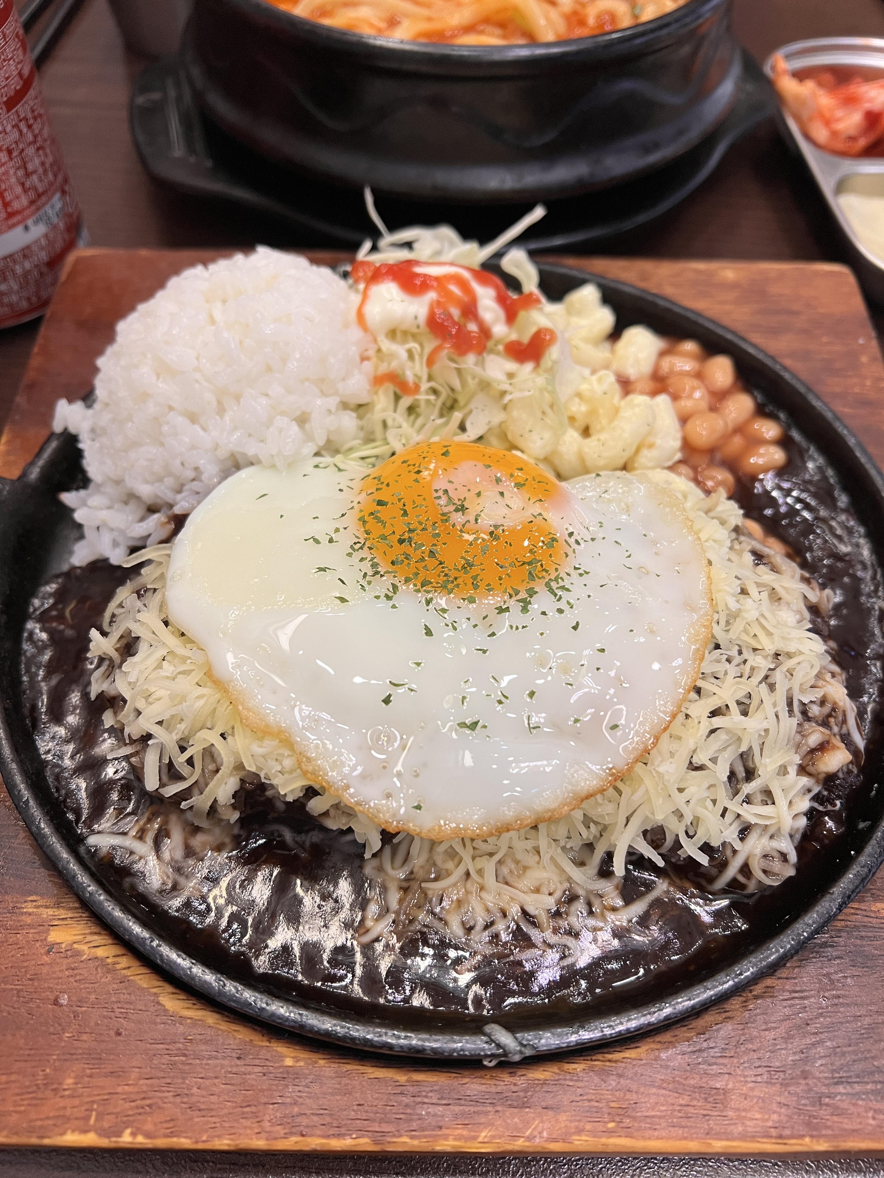 철판치즈함박스테이크