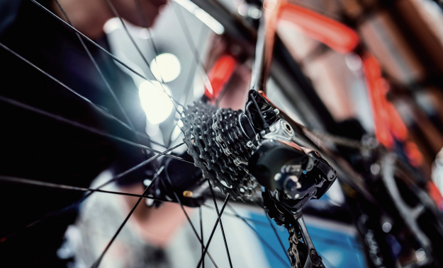 자전거 판매 및 정비원-하는일-업무환경-되는법-학과-전망