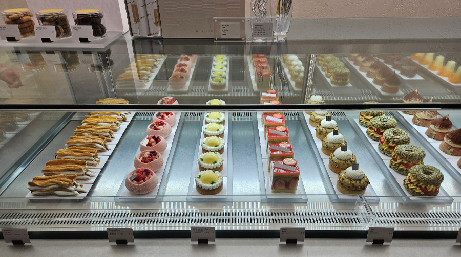 다양한 종류의 케이크