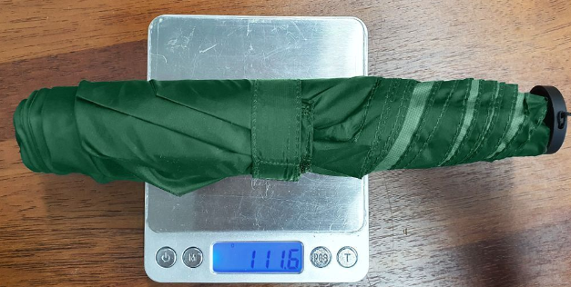 우산 무게 사진