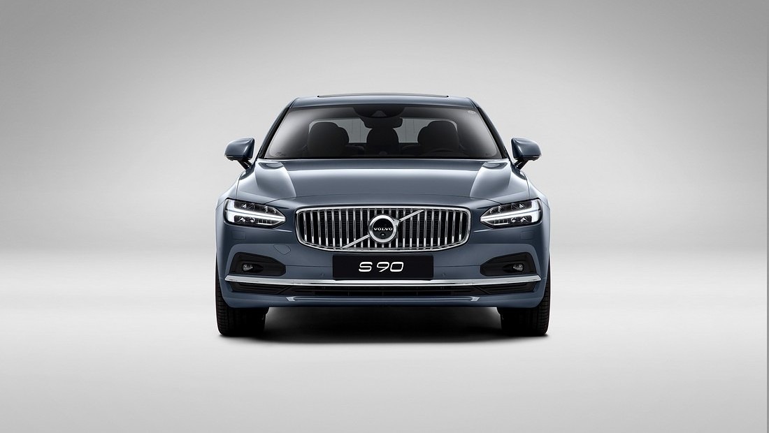 출처 다음자동차 전면 볼보S90 2021년식!