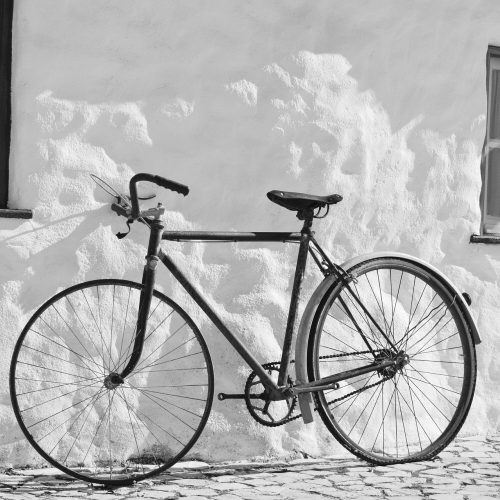 Diagrams describing the structure of the bicycle geometry