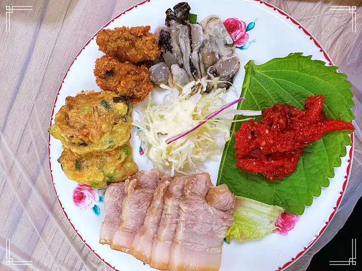 속초 가게 굴보쌈 생굴회무침 굴국밥 굴전 굴튀김 뭉쳐야 즐겁다 아빠들의 슬램덩크 맛집 추천