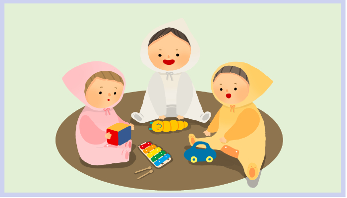 다양한 색상의 옷을 입은 세 명의 아기들이 장난감을 가지고 놀고 있는 모습으로, 출산 이후의 육아와 돌봄의 현장을 상징합니다