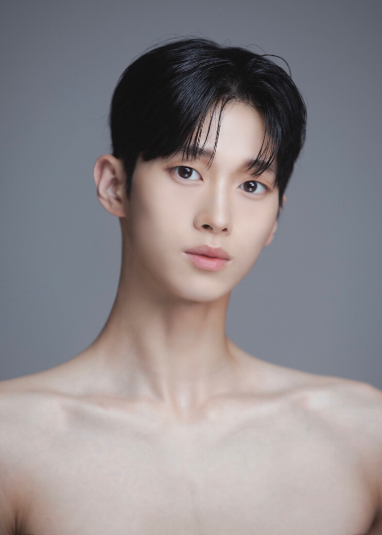 대한민국 발레의 미래, 발레리노 전민철: 그의 빛나는 경력과 세계를 향한 도약