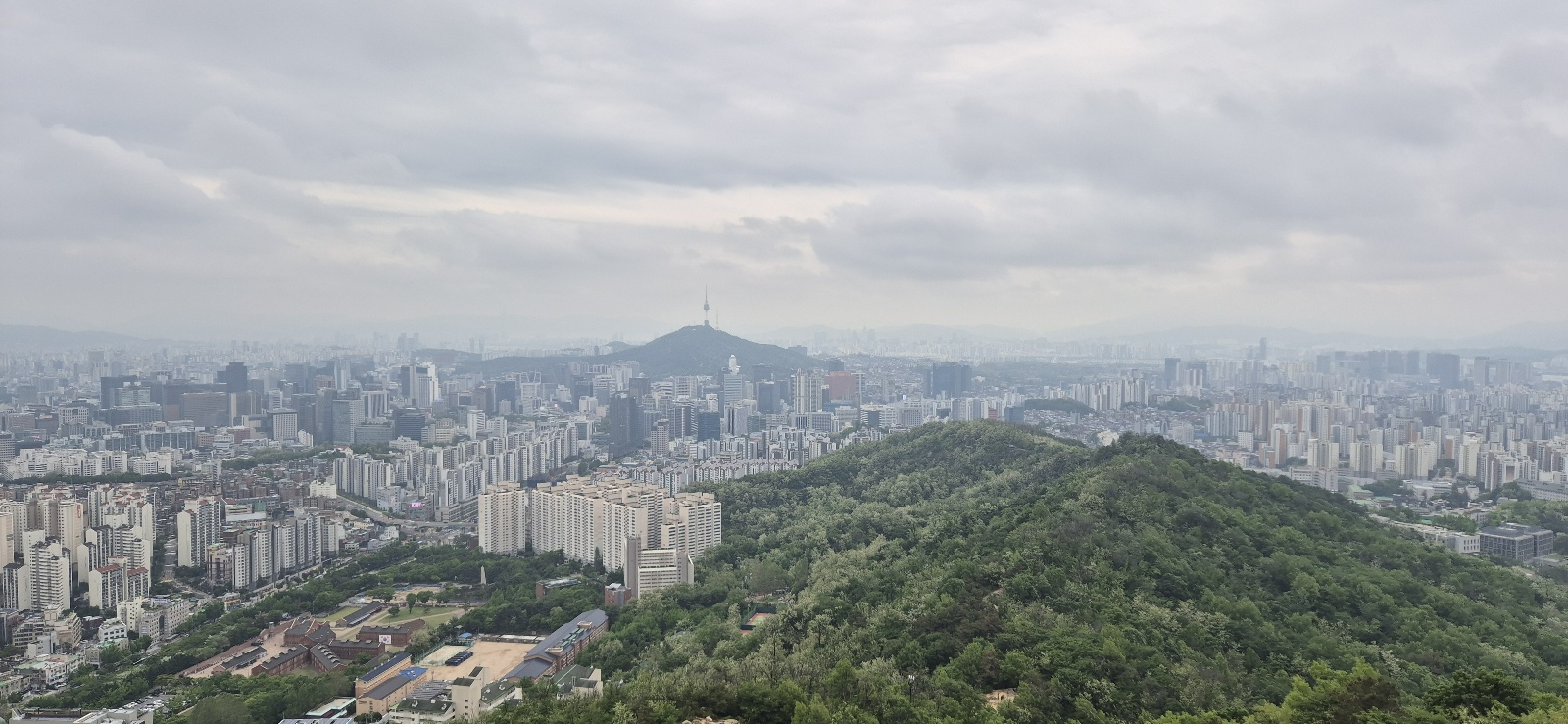 봉수대에서 바라본 전경