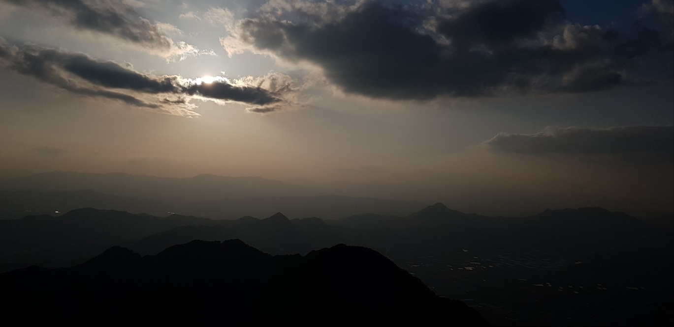 오도산 일몰