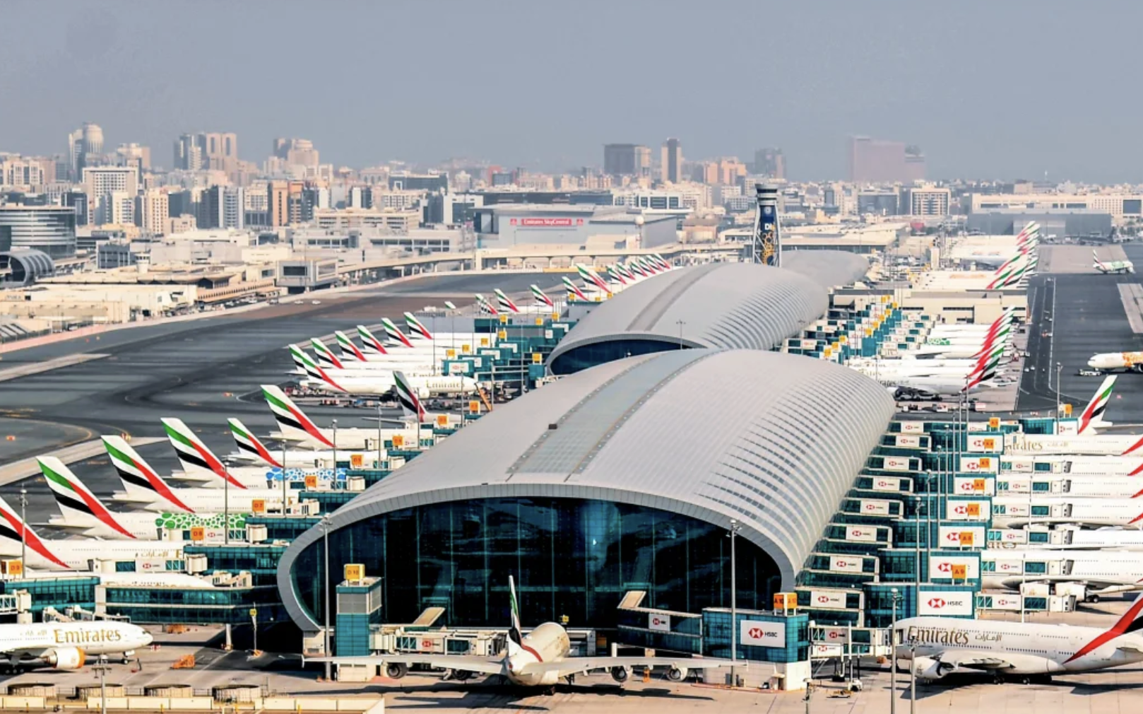 두바이 공항 폐쇄 운항 중단 이유 공항에서 할 일 탑승 전 준비 정리